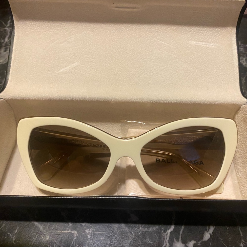 Balenciaga cat eye sunglasses